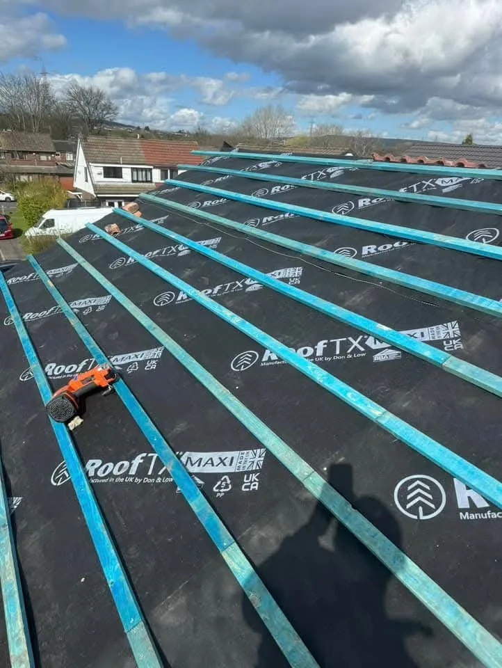 Felt and batten replacement work on a pitched roof
